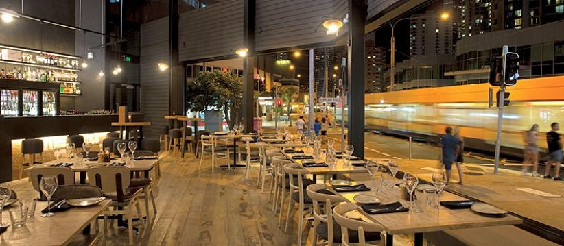 Clifford’s Grill & Lounge餐厅图片