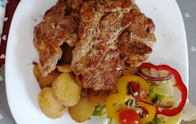 Grillkert Hazias Etterem餐厅图片