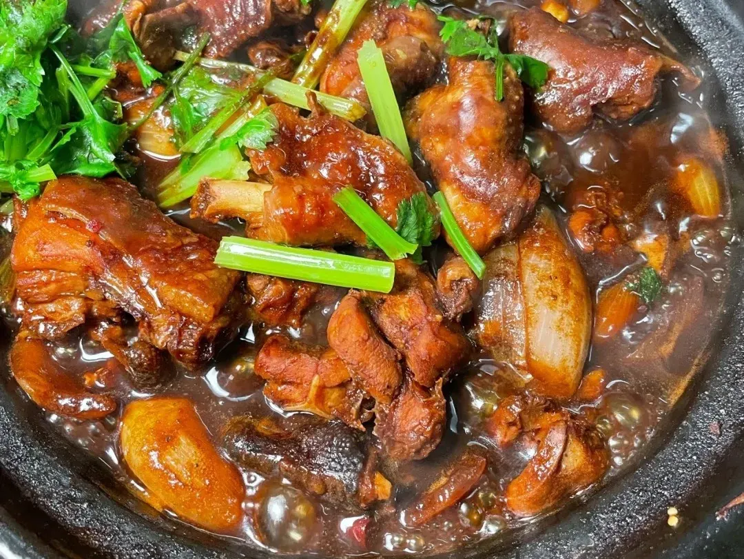 重庆鸡公煲(商学院店)美食图片