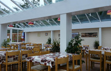 Edinburgh Woollen Mill Restaurant餐厅图片