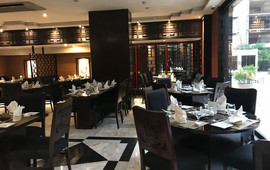 Tai Pan (Pearl-Continental Hotel)