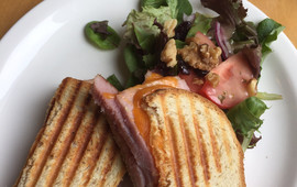 Bistro 22