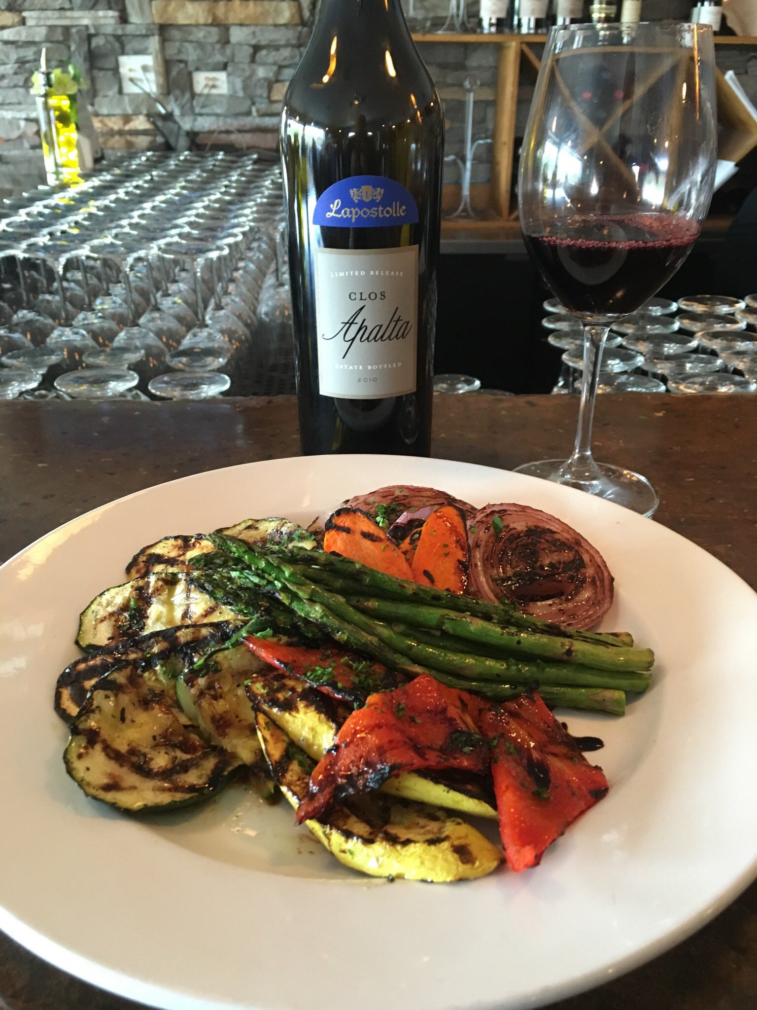 Kinley's Restaurant & Bar