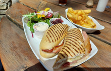 Ysgethin Inn Restaurant餐厅图片