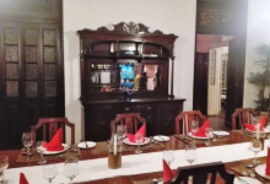 Steamboat Restaurant美食图片