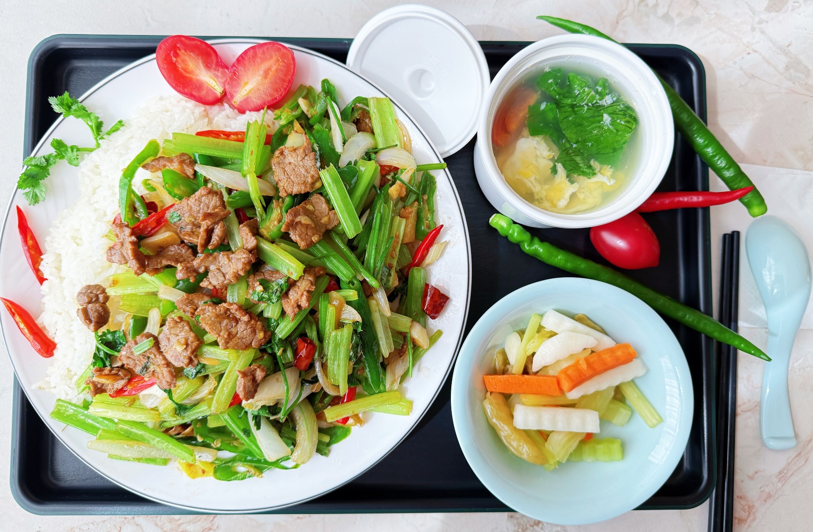 君羊酒店(阿克苏金兰广场老街夜市店)·餐厅