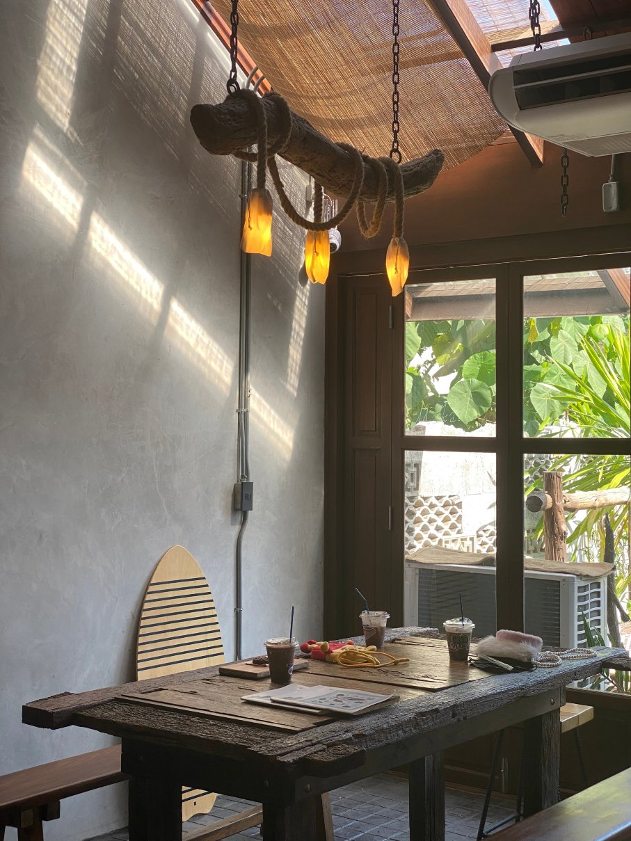 Makai Cafe and Space