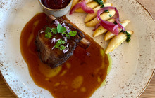 Gasthof Restaurant Häuserl im Wald餐厅图片