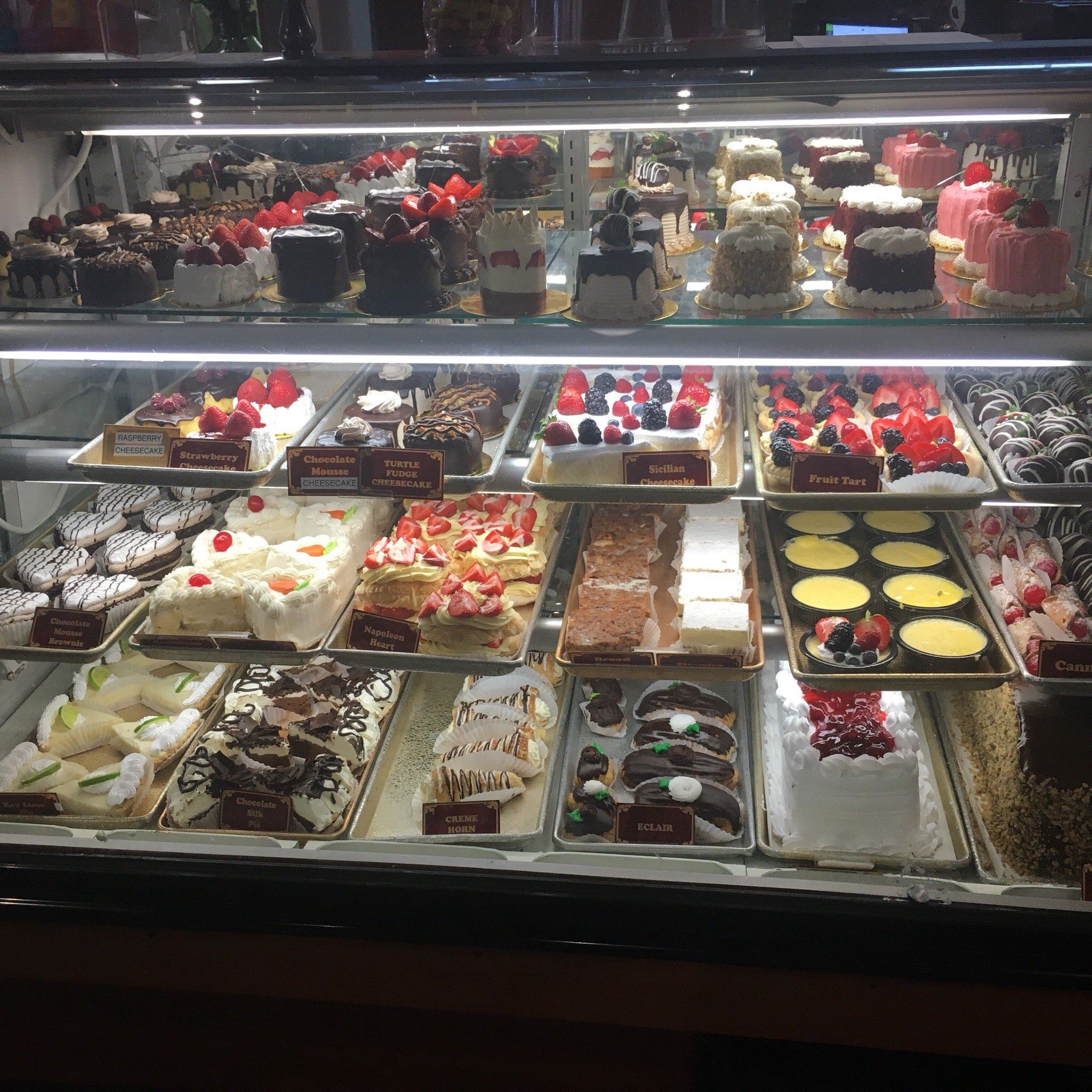 Rao's Bakery & Coffee Cafe