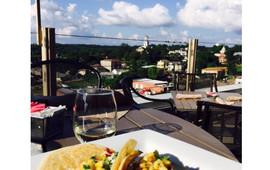 10 South Rooftop Bar & Grill