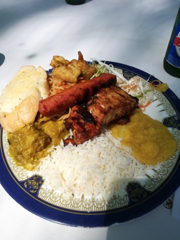 Jolly Roger Bar & Restaurant