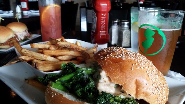 5 West Pub