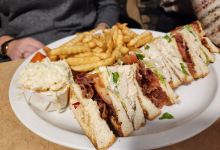 Sam's Family Restaurant & Pub美食图片
