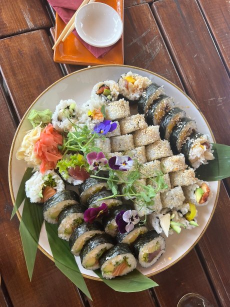 Tobiko Sushi