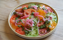 The Crown Burchetts Green餐厅图片