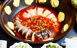 木火大铁锅炖鱼村