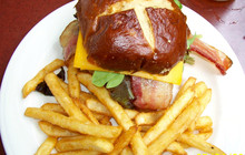 Michigan on Main Bar and Grill餐厅图片