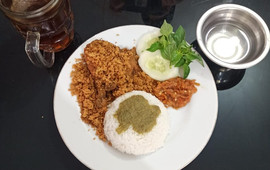 Rumah Makan Ratu Sayang
