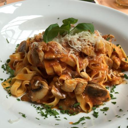 La Cantinella