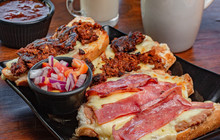 La Gloria Bar Grill餐厅图片