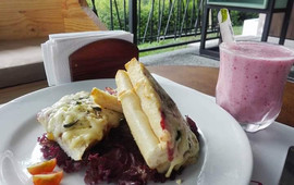 Quindus Cafe
