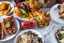 East Village Bar & Diner美食图片