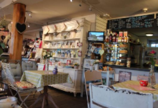 Poppi Red美食图片