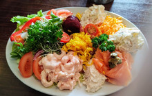 Crown Hotel Restaurant & Bar餐厅图片