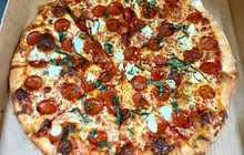Mineo's Pizza & Wings餐厅图片