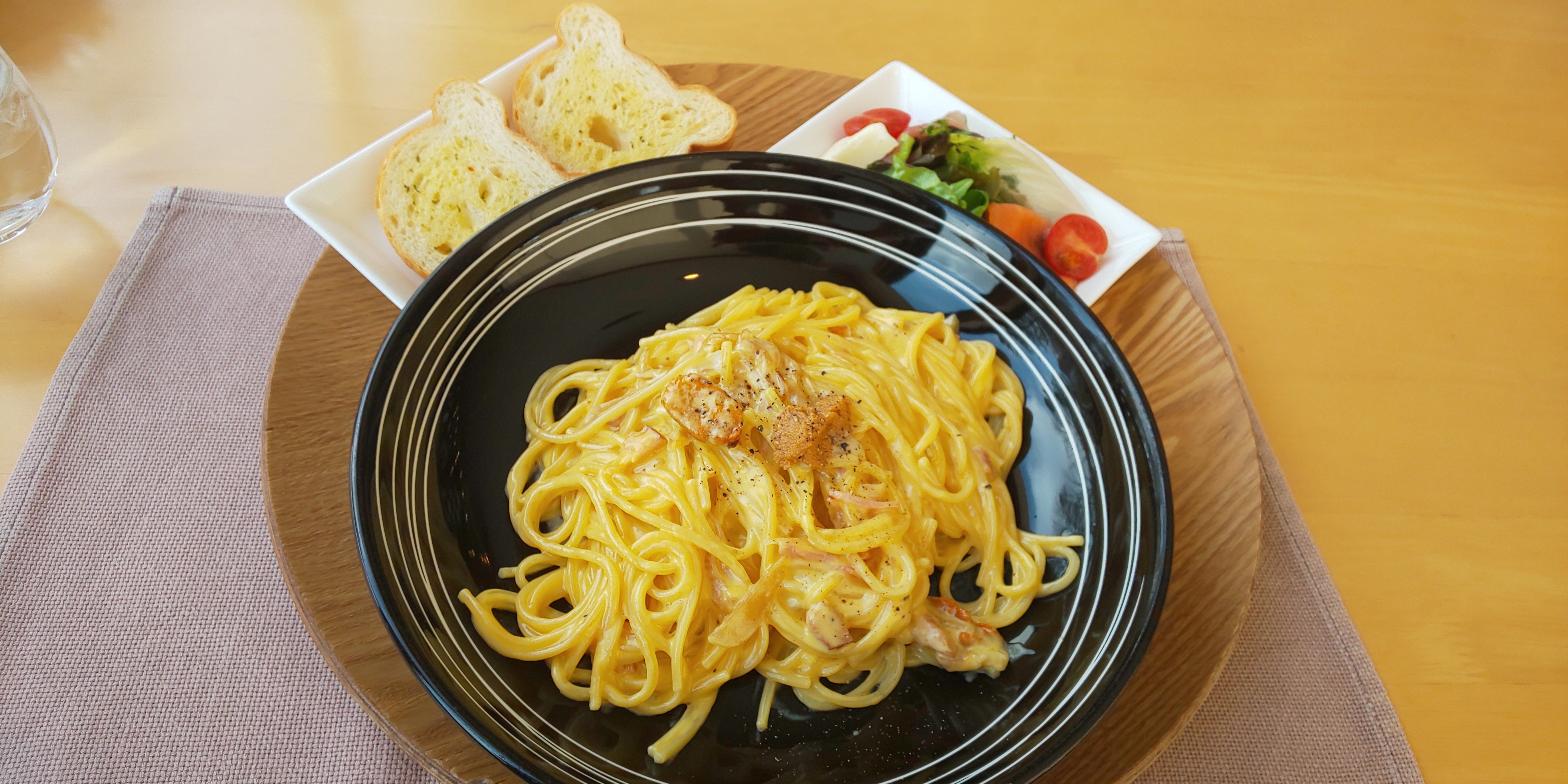 Hana Mori Kuma Cafe Restaurant