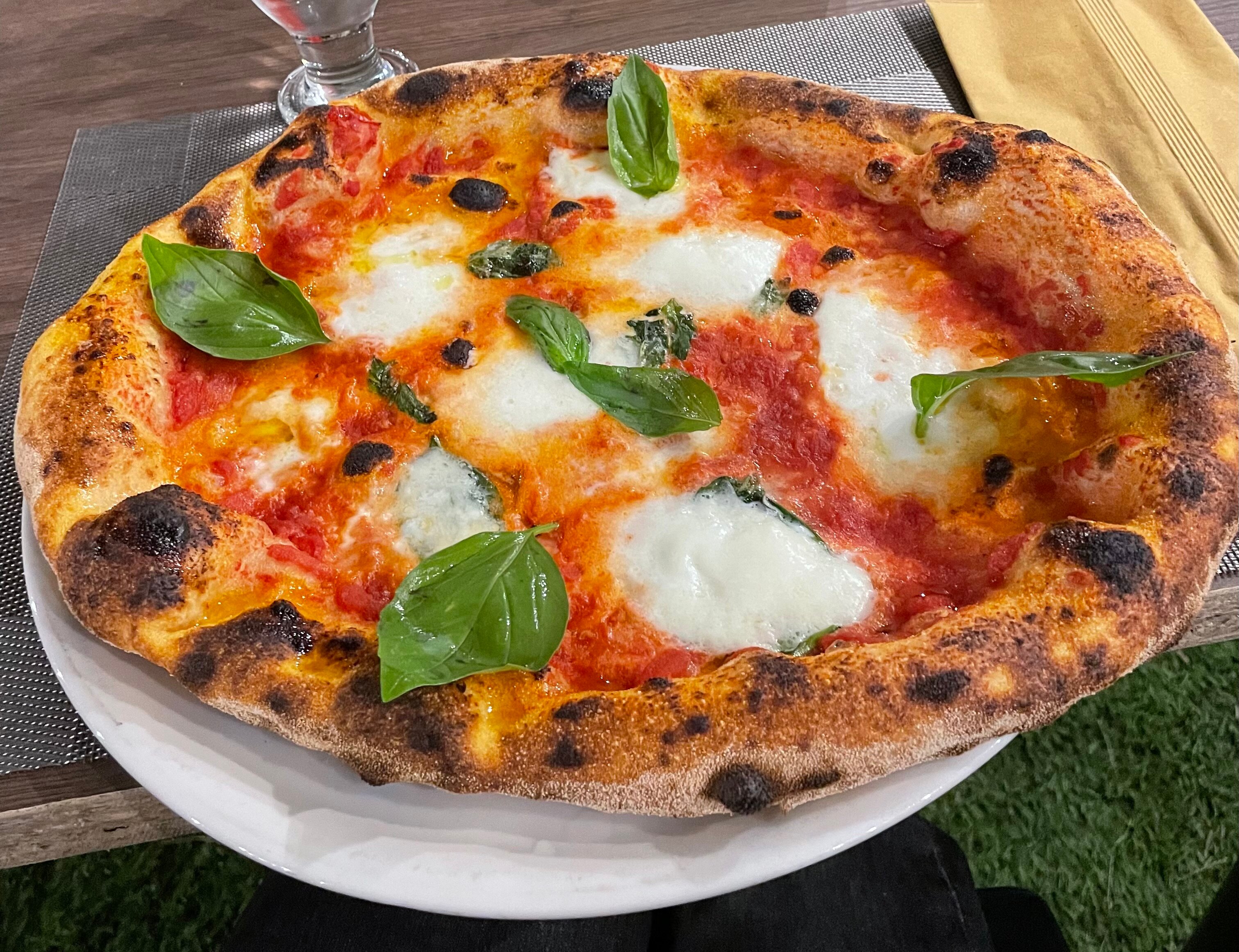 Walk On Pizza & Drink