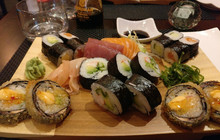 Yumyum Sushi餐厅图片