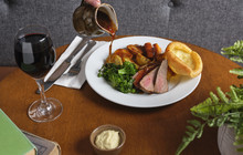 Coach House Kitchen餐厅图片