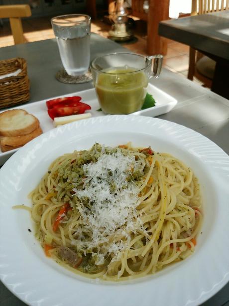Niji Cafe