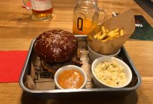 Q Burger bar美食图片
