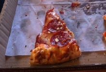 Straw Hat Pizza美食图片