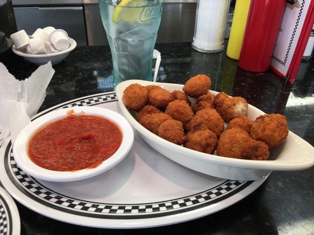 Wimpy & Dee's Diner餐厅图片