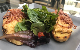 E Bar-Restaurant
