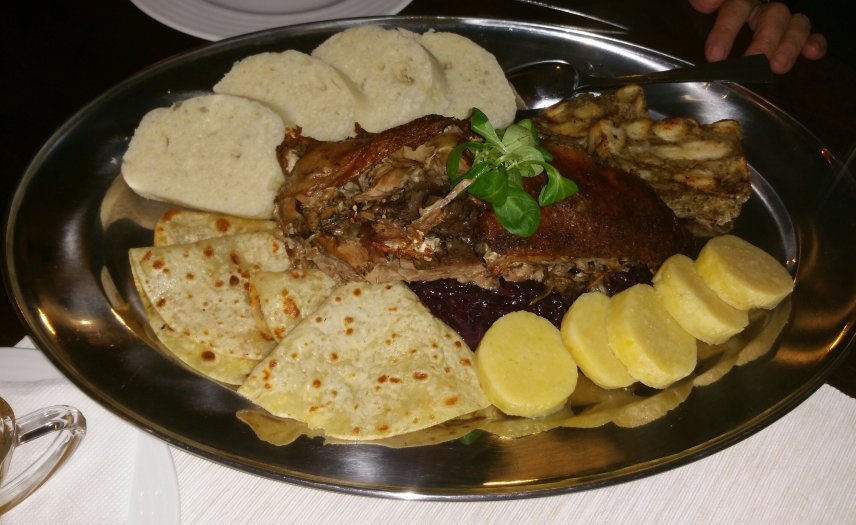 Restauracia Oáza
