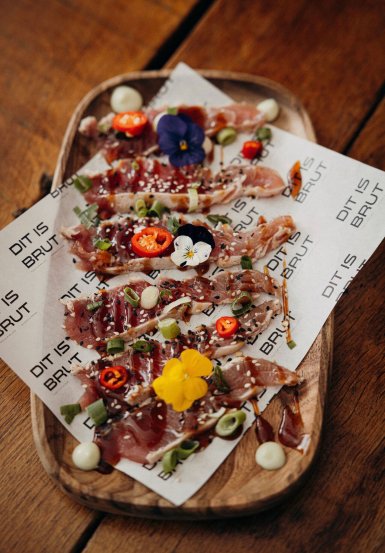 BRUT Food & Wine Bar - BRUT Burgers & Steaks