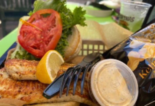 Fish Tales Bar & Grill美食图片