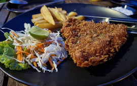 Phoenix Restaurant & Beach Bar