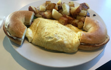 Middlebury Bagel And Delicatessen餐厅图片
