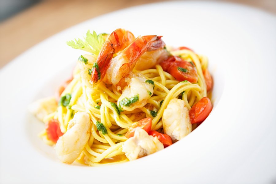 BLU Restaurant & Lounge