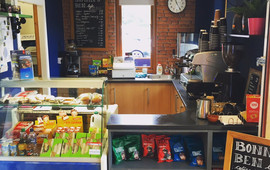 Bonnie and Ben Cafe