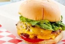 Mama's Boy Burgers美食图片