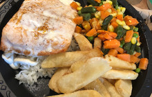 Sardi's Pollo a la Brasa餐厅图片
