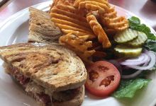 JJ's Rocky Mountain Tavern美食图片