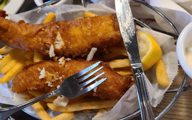 Riley's By The Seawall