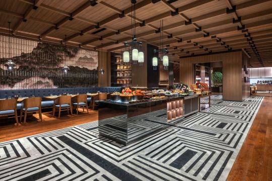 广州白云国际会议中心越秀福朋喜来登酒店·玩啤食社